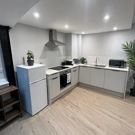 Westhill Road Apartment-2